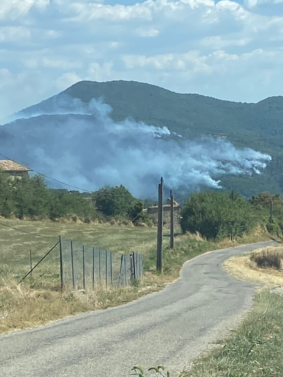 Update 22082023 1930 uur. Bosbrand in Chanousse, Frankrijk verliest